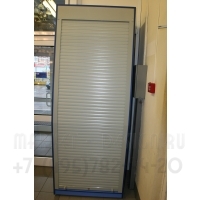 Фото стеллажа для магазина с рольставнями в закрытом виде 