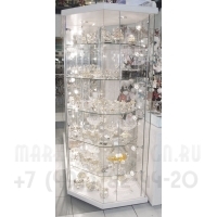 Демонстрационная витрина для продажи посуды