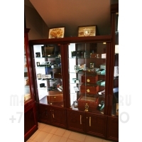 Экспозиционная витрина с подсветкой для аксессуаров 