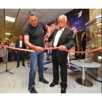 Стеклянная витрина фото