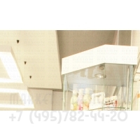 Верхняя часть стеклянной витрины фото