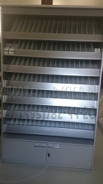 Витрина для сигарет с гравитационными полками 