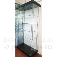 Витрина с полками фото