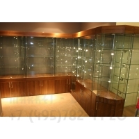 Витрины для демонстрации коллекции 